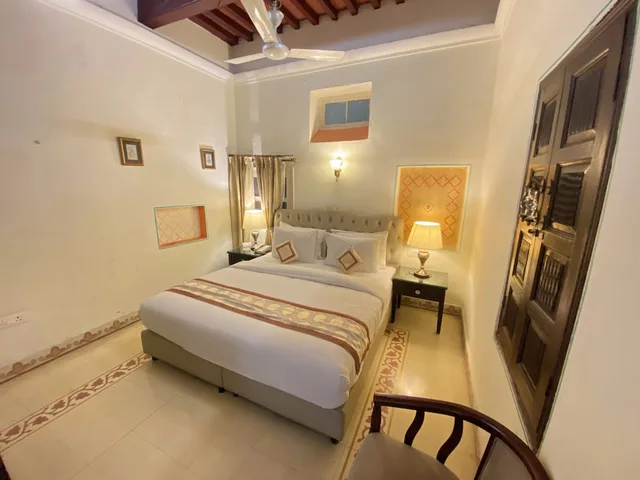 غرفة تقليدية بسرير كينج، Ramgarh Heritage A Luxury Boutique Resort 4/9