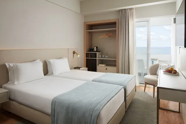 غرفة بسرير مزدوج بإطلالة على البحر، Dom Jose Beach Hotel 1/6
