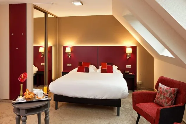 غرفة ثلاثية بسرير مزدوج وسرير فردي، Hotel Restaurant Crystal 4/9