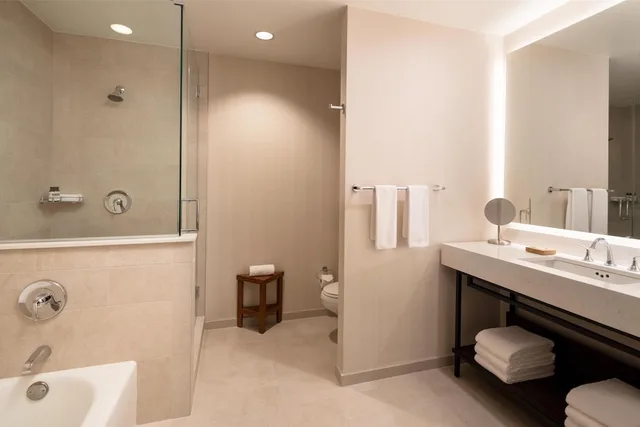 Room, 2 Queen Beds, Water View، Hyatt Regency Lost Pines 4/5