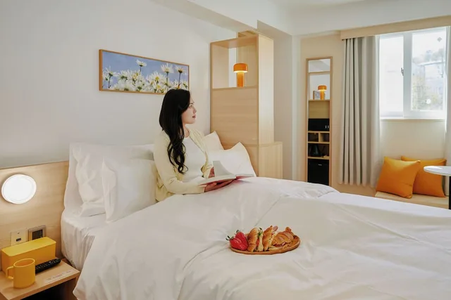 Namsan, Deluxe, Double Bed, with View، Myeongdong Guesthouse Como 2/7