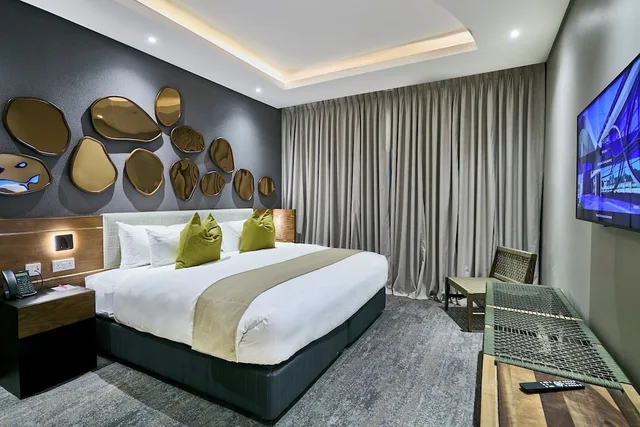 Deluxe, Double Bed, Cresta Jwaneng 10/10