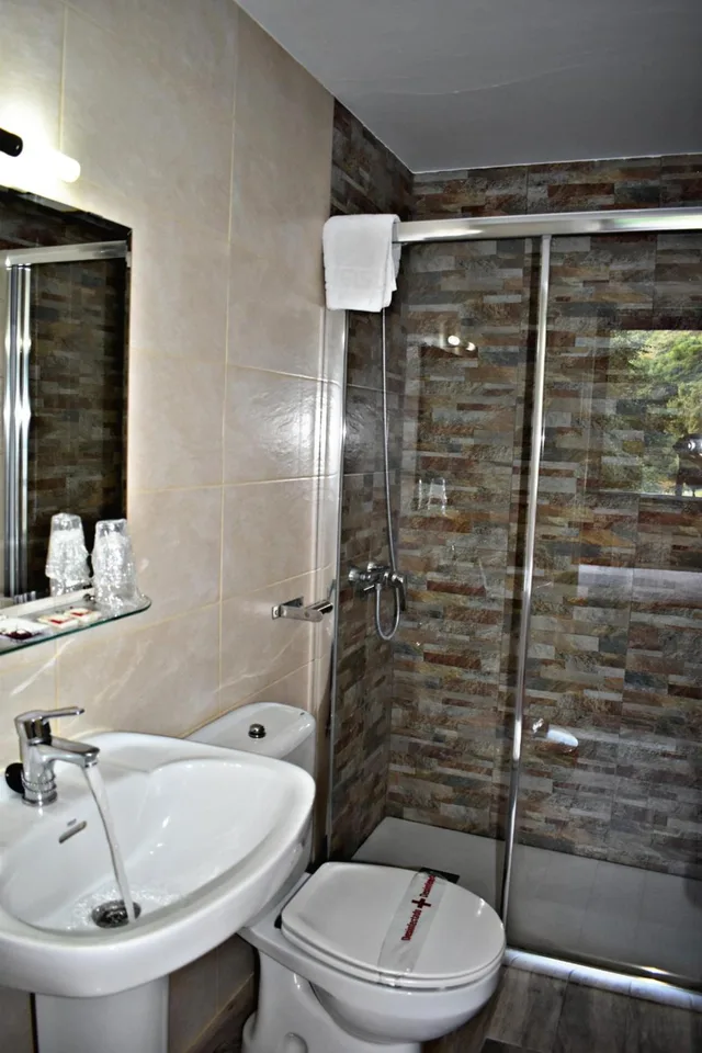 Room, Twin Beds, External Bathroom، Hotel Alto Sella 5/6