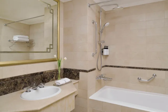 جناح بزنس بسرير فردي بإطلالة على المدينة، دار الإيمان إنتركونتنينتال(Intercontinental Madinah Dar Al Iman) 5/7