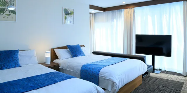 غرفة عائلية بسريرين منفصلين وسرير كينج وسرير فردي مع أريكة، Sakuragawa Riverside Hotel 7/10