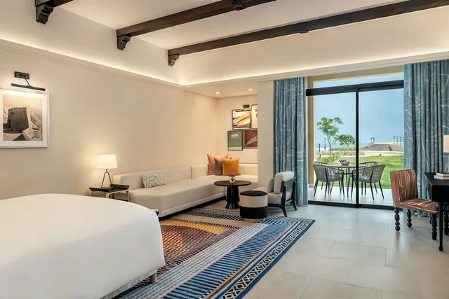 غرفة سوبيريور بسريرين كوين بإطلالة على البحر، Sofitel Ras Al Khaimah Al Hamra Beach Resort 1/10