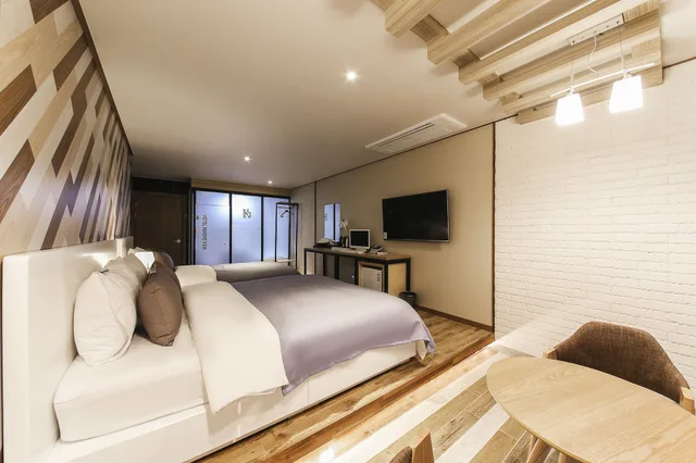 جناح بسريرين منفصلين وسرير كوين، The Marine View Hotel 3/10
