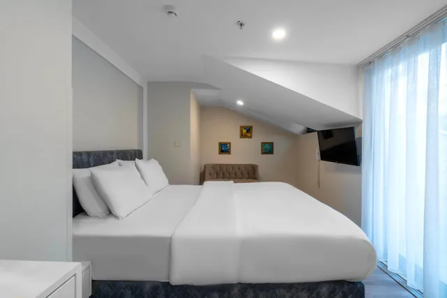 غرفة بسرير كوين بشرفة، Actuel Life Hotel 2/10
