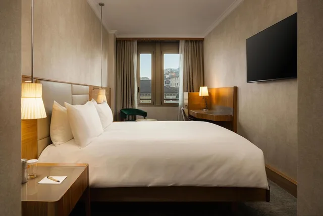 غرفة بسرير كوين، Hilton Milan Hotel 2/12