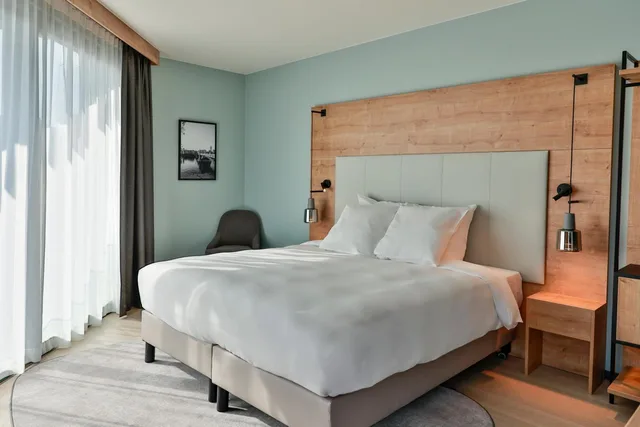 غرفة سوبيريور بشرفة بمطبخ صغير، Radisson Hotel Liege City Centre 1/9