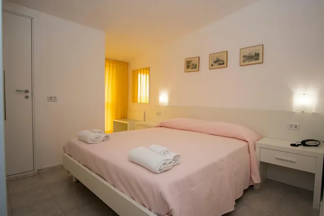 Room, Double Bed, Albergo Delfino 8/10