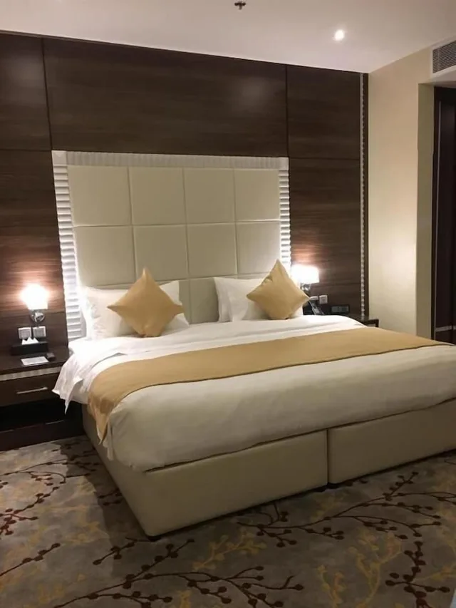 Standard, King Bed, Ayan furnished units and Suites 2/3