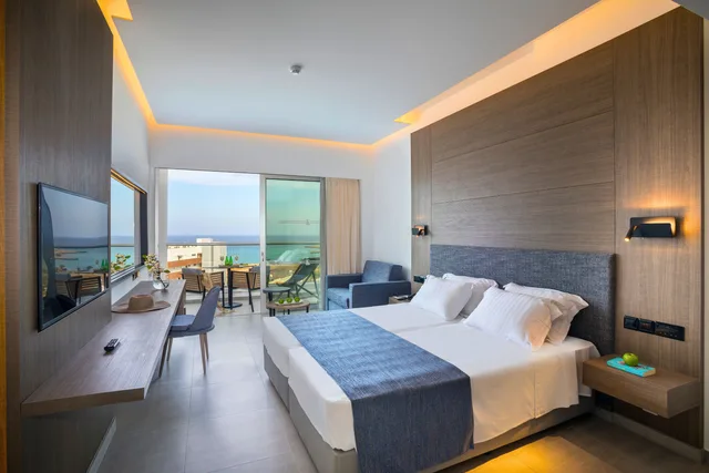 جناح تنفيذي، Cavo Maris Beach Hotel 1/4