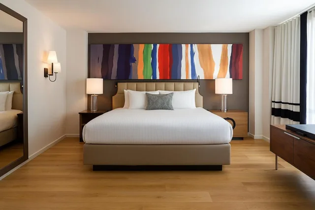 جناح جونيور، The Fifty Sonesta Hotel New York 2/10