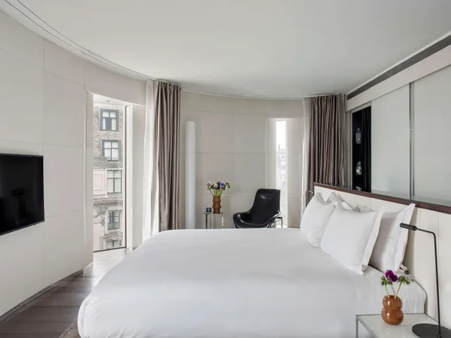 جناح بسرير كينج، Me London Hotel 1/10