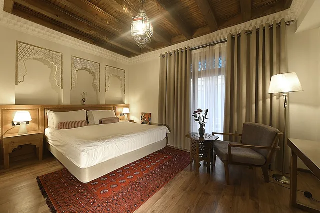 غرفة ديلوكس بسرير كينج، Kukaldosh Hotel 1/3