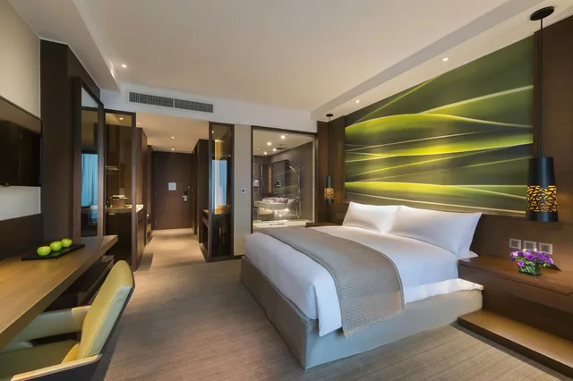 غرفة سوبيريور بسرير كينج وسرير كوين، Marco Polo Ortigas Manila 1/6