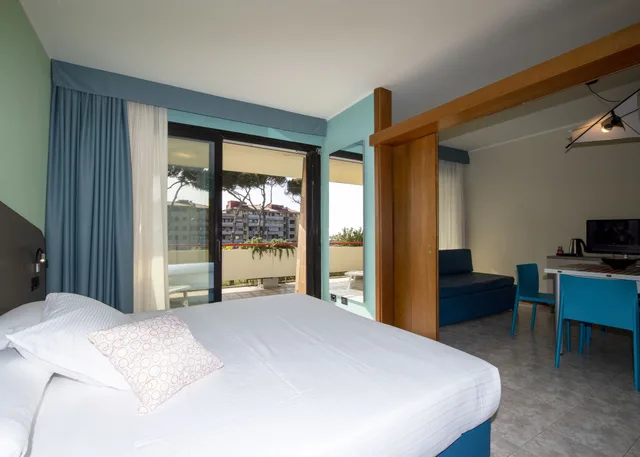 1 Bedroom, Superior, Apartment, Queen and Twin Beds, Sea View, Suites Marilia Apartments 3/10