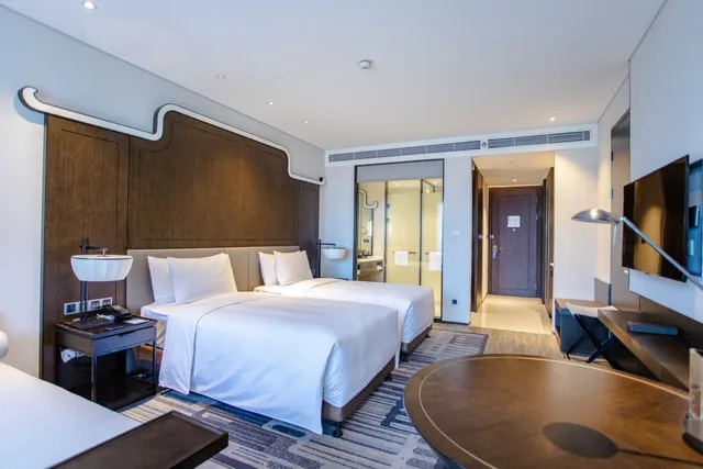 Superior, Twin Beds, City View, Steigenberger Guangzhou 1/1
