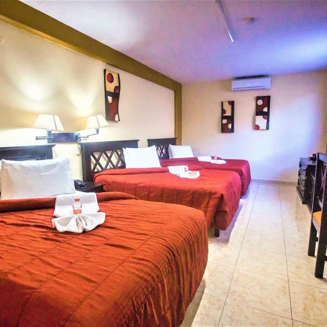 غرفة ثلاثية بسرير مزدوج، Hotel Plaza Mirador by Kavia 3/3