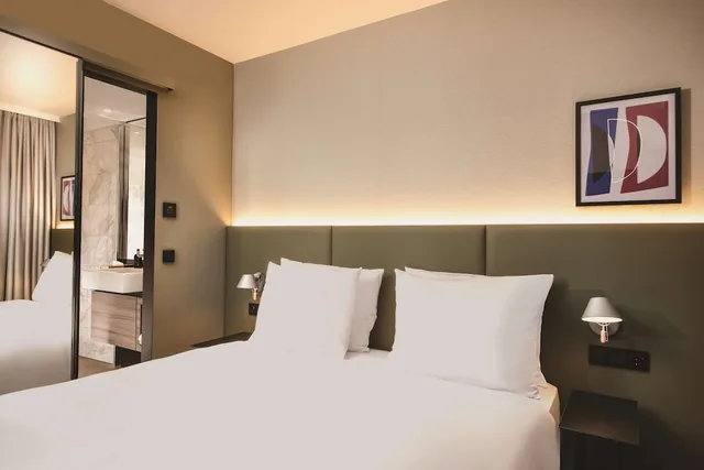 شقة بسرير كينج وسرير كوين بغرفتي نوم مع أريكة، Adina Apartment Hotel Hamburg Speicherstadt 2/3