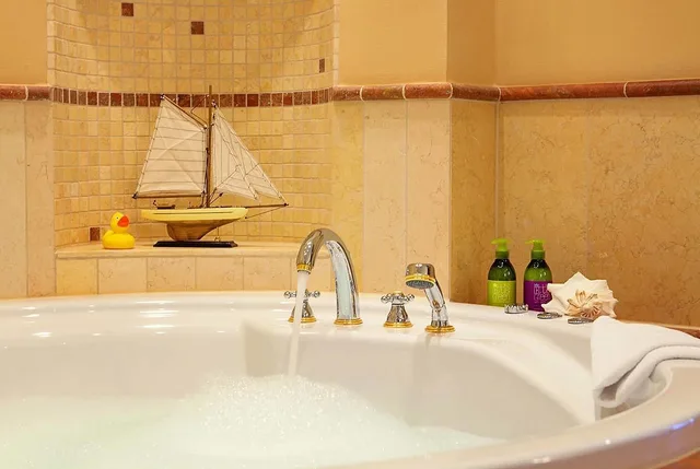 Ocean, Suite, Twin Beds, Beach View، Yachthafenresidenz Hohe Duene 4/5