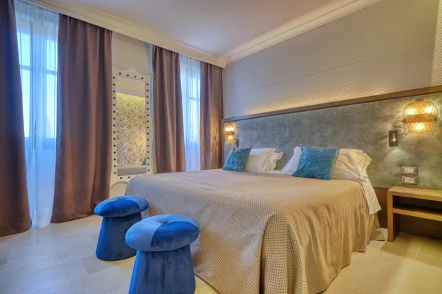 جناح كبير بإطلالة على البحيرة بشرفة بغرفتي نوم، Palazzo Della Scala 8/10