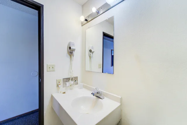 غرفة بسريرين مزدوجين، Capital O Amerihost Inn and Suites Kingdom City Hwy 54 MO 6/8