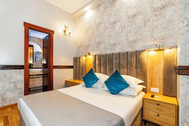 غرفة بسرير كينج، La Strada Boutique Villa 2/10