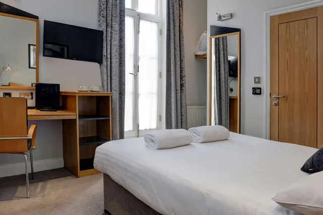غرفة قياسية بسرير مزدوج، Best Western Buckingham Palace Rd 1/2