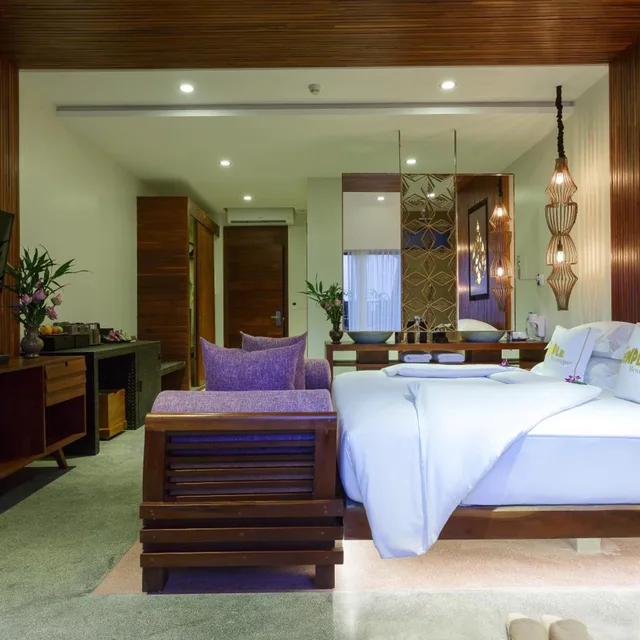Deluxe, Suite, King Bed, Golden Temple Boutique 7/10