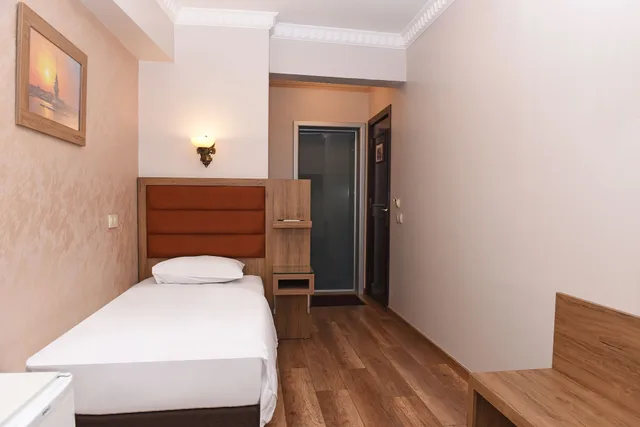 غرفة قياسية مفردة بسرير فردي، Hotel Grand Umit 1/3