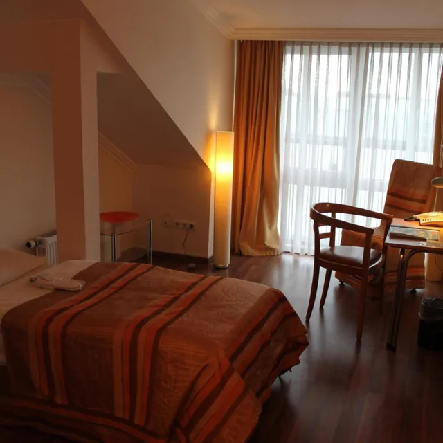 Room, Single, STADT HOTEL Iserlohn 3/6