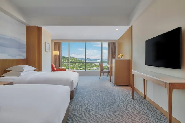 غرفة قياسية بسرير كينج مع دخول الصالة، Crowne Plaza Zhuhai City Center 6/10