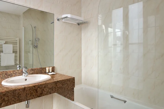 Superior, Arc De Triomphe View, Balcony، Hotel La Regence Etoile 2/4