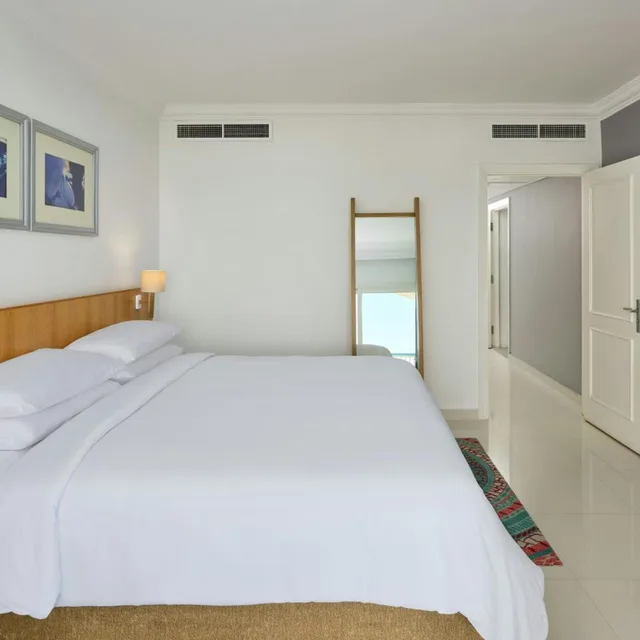 غرفة بسرير كينج بإطلالة على الحديقة، Renaissance Sharm El Sheikh Golden View Beach Resort 13/18