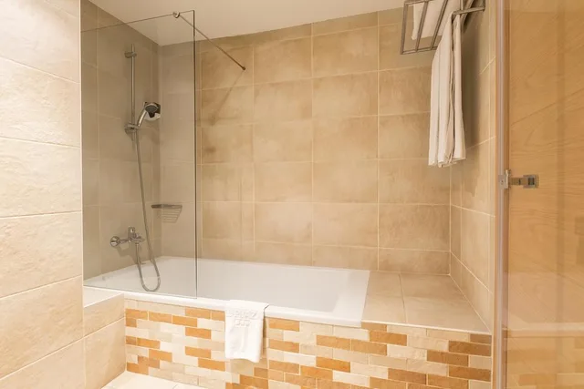 غرفة عائلية، Hotel Plazaola 3/3