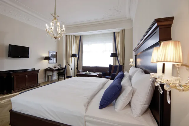 غرفة بريميوم بسرير كينج، Austria Trend Parkhotel Schonbrunn 7/10