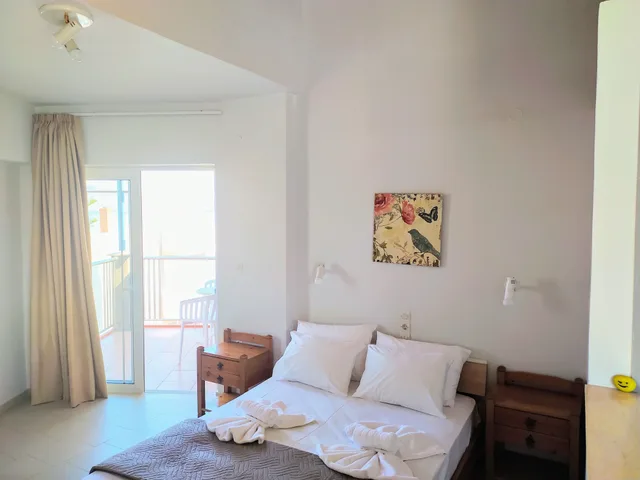 غرفة قياسية بسريرين منفصلين بإطلالة على البحر، Girogiali Beach Hotel 6/10