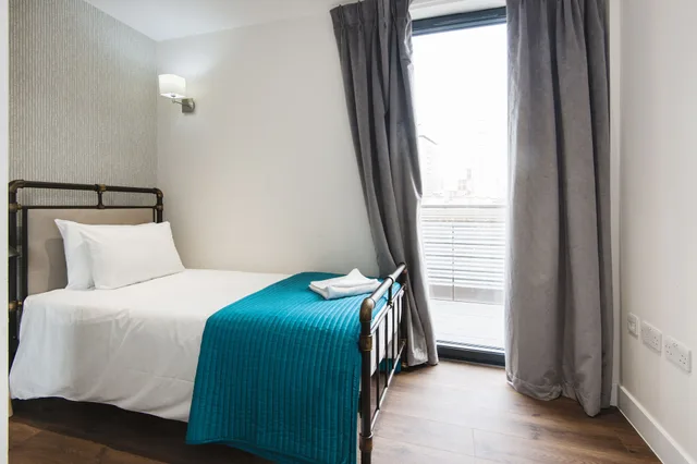 2 Bedrooms, Deluxe, Apartment, Single, Double Bed, Twyne House Apartments 5/7