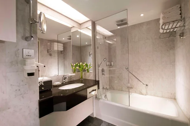 Superior Double Room, Kempinski Hotel Beijing Yansha centre 2/2