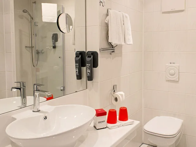 غرفة قياسية بسرير مزدوج، DORMERO HOTEL PLAUEN 7/7