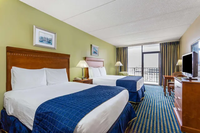 غرفة بسريرين مزدوجين، Days Inn By Wyndham Virginia Beach At The Beach 1/1