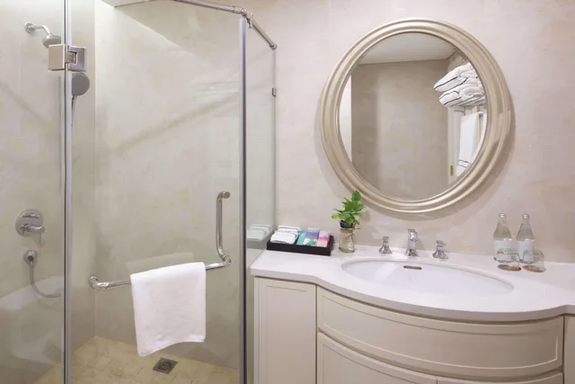 غرفة غراند بريميوم، Melia Vinpearl Da Nang Riverfront 3/3