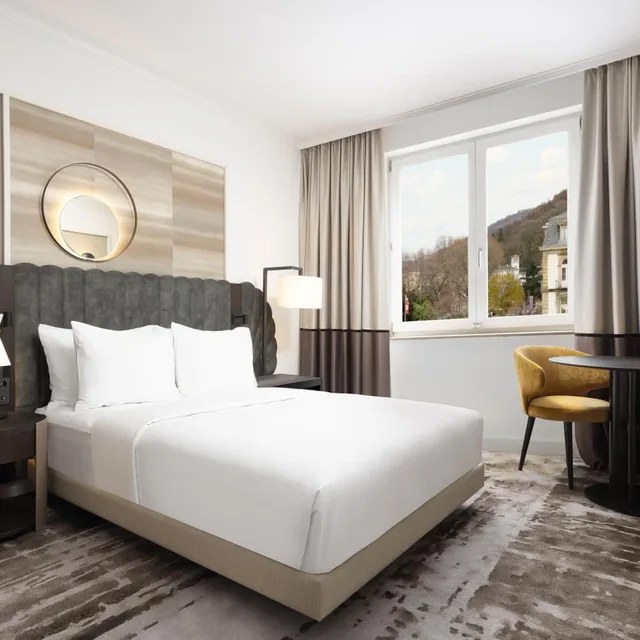 غرفة بسرير كينج وسرير كوين، Hilton Heidelberg 2/6
