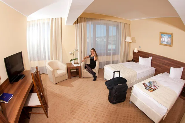 غرفة بسرير مزدوج أو سريرين منفصلين، Grand Hotel 5/8
