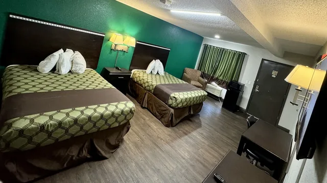 غرفة بسريرين مزدوجين لذوي الإعاقة، Rodeway Inn Georgetown TX 1/4