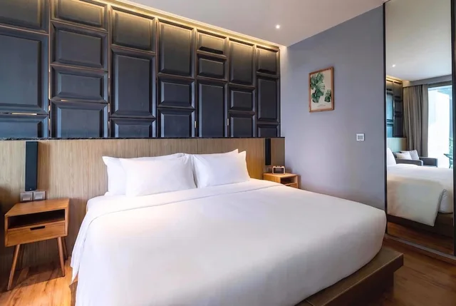 Deluxe, King Bed, Pool View, Wyndham Grand Nai Harn Beach Phuket 5/10