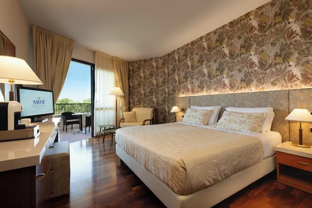 غرفة قياسية بسرير كوين بشرفة مع أريكة، Savoy Beach Hotel & Thermal Spa 2/5