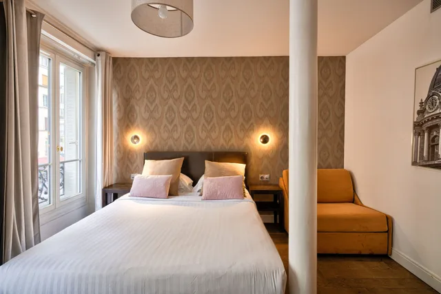 So Chic, Apartment, 2 Double Beds, Sofa، Apartments Du Louvre - Le Marais 2/6